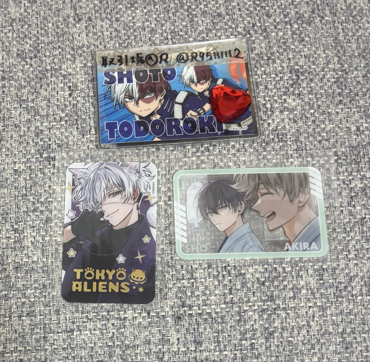 R95111112's tweet photo. [交換]
東京エイリアンズ 東エリ トレーディングカード トレカ ねこっこ

[譲]雨宮(ねこっこ)・天空橋&amp;郡司
[求]成瀬・成瀬&amp;正木(画像2枚目❤️)

◎郵送交換のみ
検索からお気軽にお声がけ下さい。よろしくお願いします。 https://t.co/DWaozLPHf3