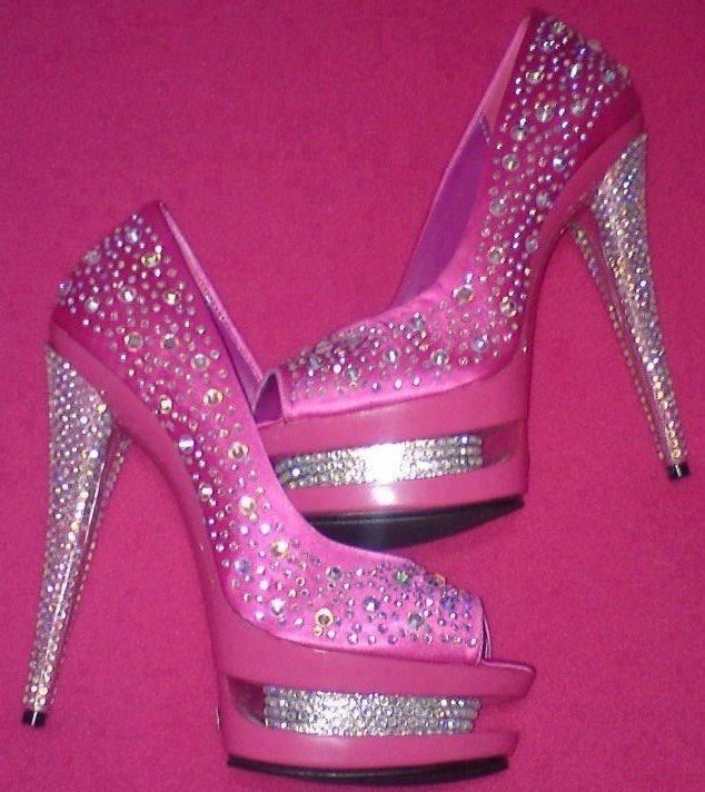 pinkhimedoll tweet picture