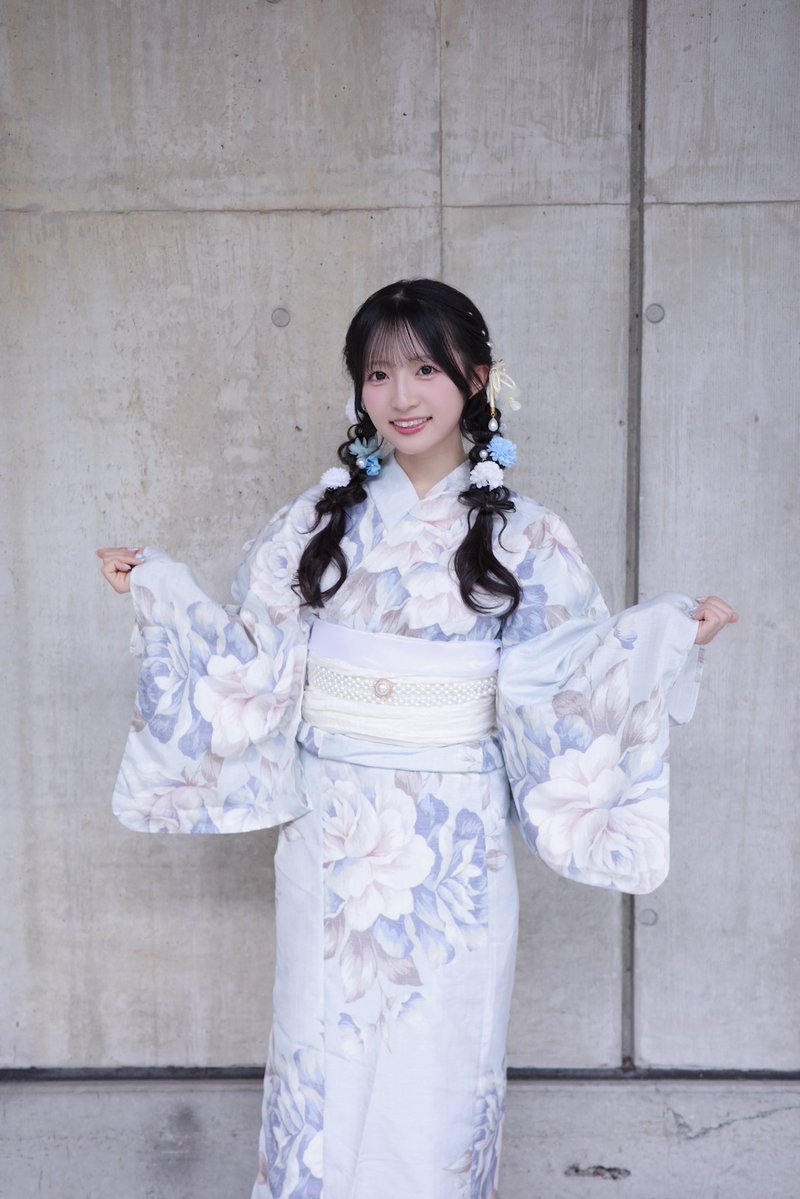 yunachan_akb48's tweet photo. #AKBが好きish 握手会1日目
ありがとうございました🎐

今日は浴衣の日🩵
みんながたーーーっくさん褒めてくれて私もいつもよりさらにニコニコでした😚🫶🏻

また明日もよろしくお願いします！ https://t.co/zeqOeYWZDN