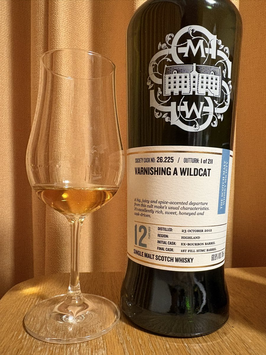 bluesub0804's tweet photo. #SMWS 26.225 Clynelish12yo
Varnishing a wildcat
艶めくワイルドキャット
甘めのリコリス、オレンジ、レモン、ウッディな樽感、溶けたブラウンシュガー、少しの革っぽさ
なるほど確かに?
これはロックかなぁ https://t.co/PtIpojud1s
