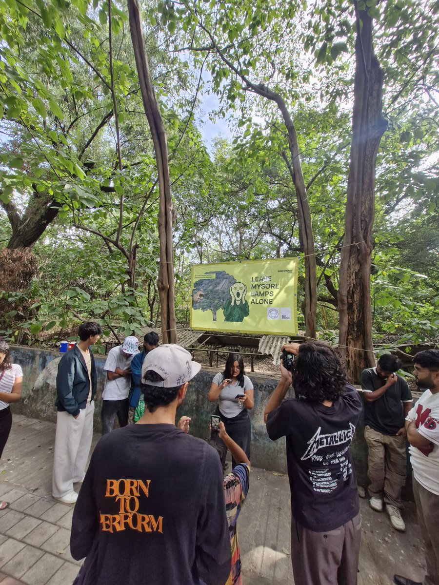 AmrutaSandhya's tweet photo. Hiphop artists come together in solidarity with citizens and @greenpeaceindia to protect Mysore Lamps forest in Bangalore. What an amazing merger bw rap and community action to protect the 22 acre forest! https://t.co/UWSVE22pcB