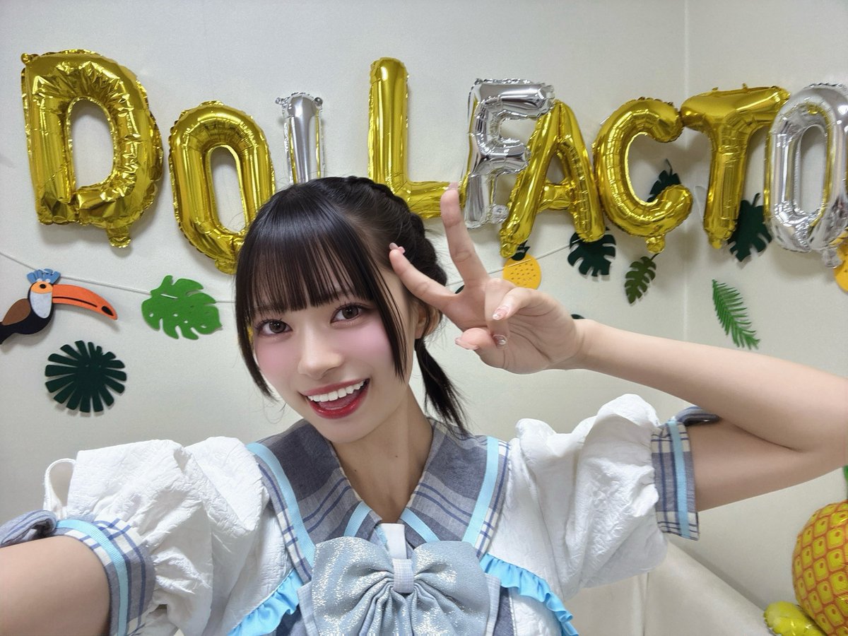 comiqon_runa's tweet photo. #TIF2026 ありがとうございました！！
2日間めちゃめちゃ楽しかった🌟

数あるステージの中、こみっきゅおん！を選んでライブを見に来てくれたみんなありがとう！！
2日間で3ステージ、全部最高だった❤️‍🔥

握手会と特典会もありがとう！！初めましての方も会いに来てくれてうれしかった🫶🏻また会いにきてね︎^_^

TIF2日間楽しくてほんとにあっという間だった！！
また来年出演できるように、その時はもっと大きなステージに立てるようにがんばる✊🔥

最高の2日間をありがとう！！