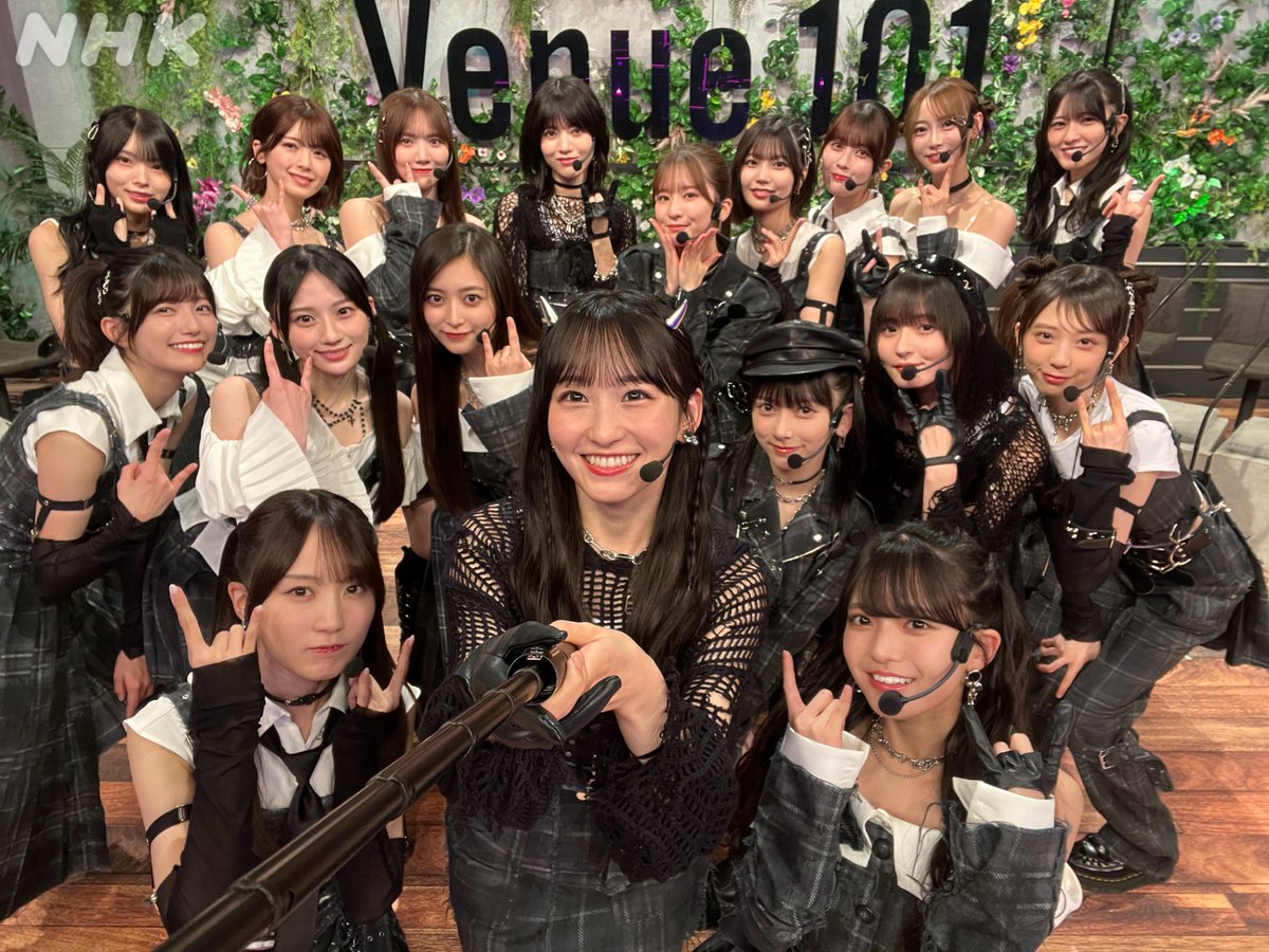 nhk_venue101's tweet photo. 📺#Venue101 NOW ON AIR✨

💜#乃木坂46 / 是非に及ばず💜

放送は同時配信中👇
スマホでも見られます📱
https://t.co/sm3c3cmmgY

✅自信と覚悟が伝わる力強いパフォーマンス
✅手の振りが特徴的な"ツノダンス"

#乃木坂46_是非に及ばず https://t.co/HxHf11EBIK