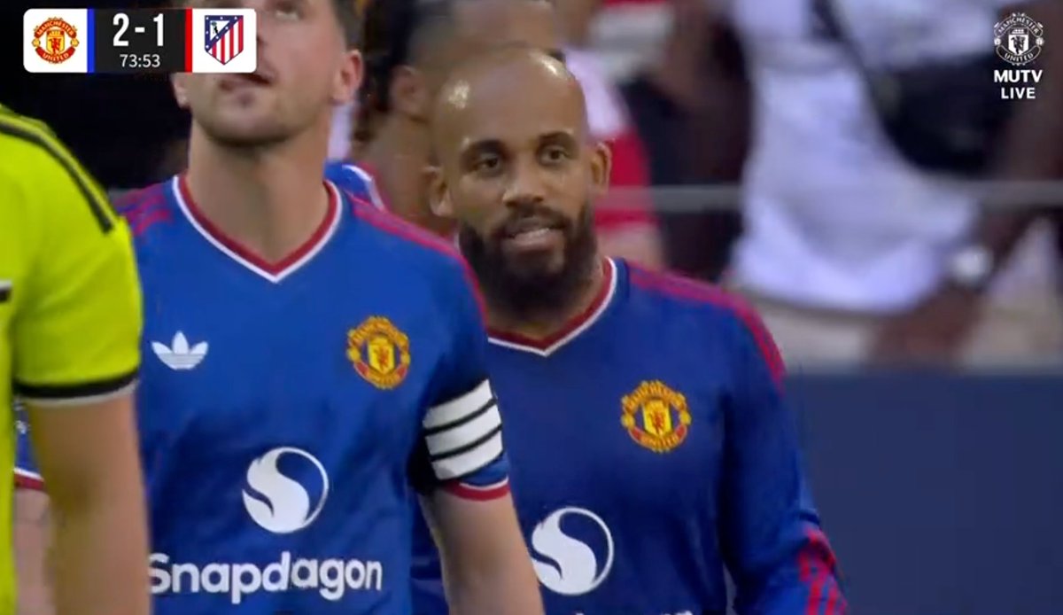 TouchlineX's tweet photo. 2-1 Manchester United.

MBEUMO BRACE AND HE COMPLETES THE COMEBACK VS. ATLETICO MADRID!!!!!!!!!!! GOAL GOAAALLL!!!!!!!!!!! https://t.co/4SpLiv1jOU