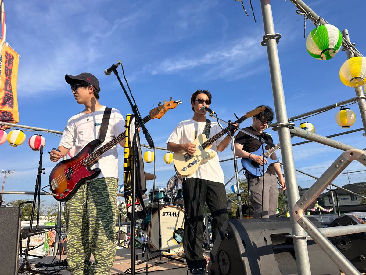 bll_official's tweet photo. 今年も最高やったわ
西郷ふれあい夏祭り
ｱﾗｼﾀｯ
#夏祭り
#岐阜
#夏
#海
#は無い県
#川
#バンド https://t.co/vNaiCC2JtI
