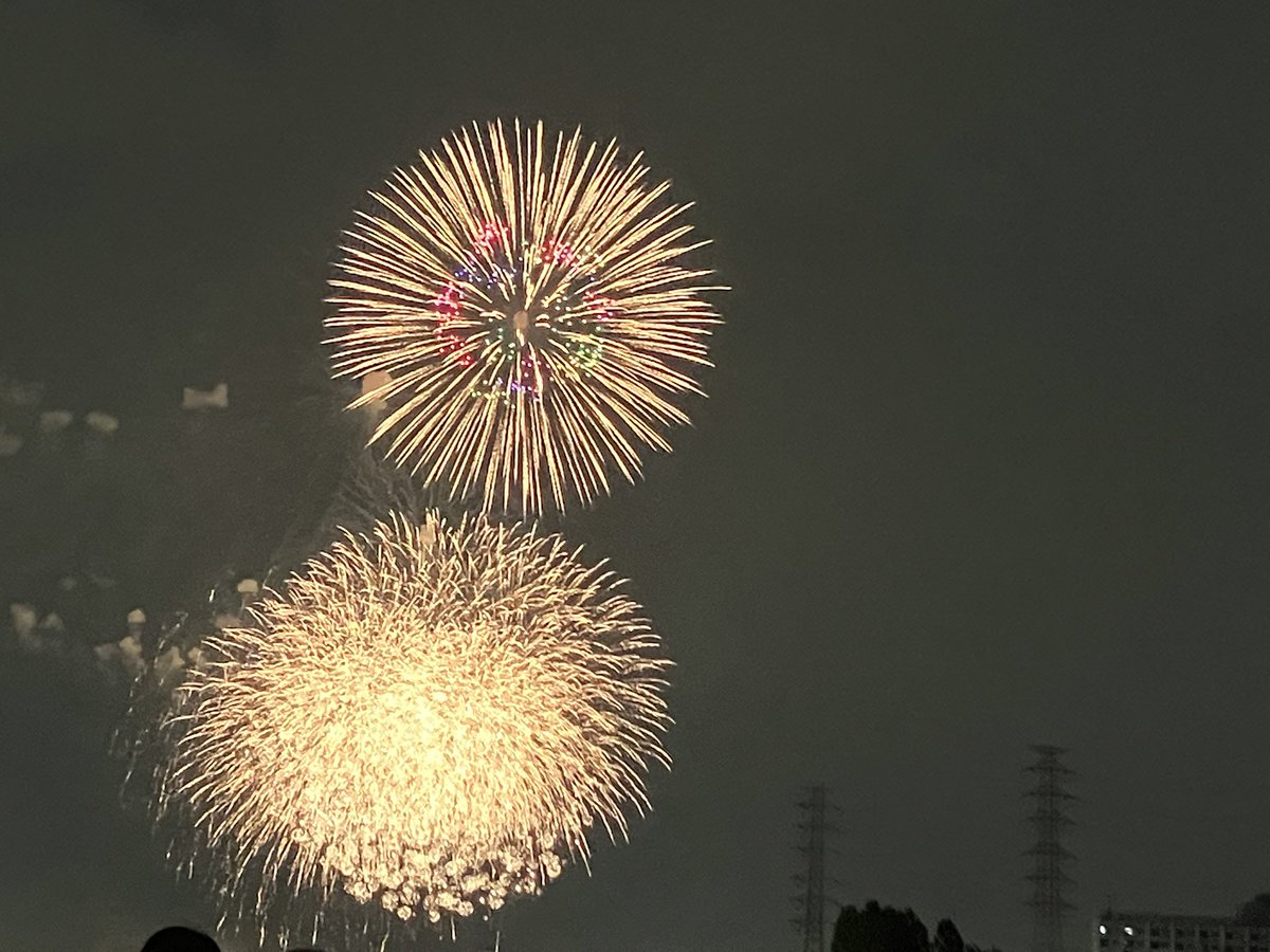 4V12f0's tweet photo. 花火大会 https://t.co/dXeQuj379o