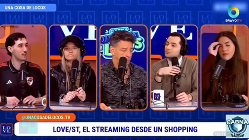 PoneleShow's tweet photo. ☑️ #BravoTV ahora es #FMRockAndPopTV
El viernes a las 16:15h y sin mediar ningún anuncio, @AlphamediaOk , propietaria del canal, cortó la transmisión abruptamente, en ese momento se emitía #UnaCosaDeLocos, el ciclo del @chinodangelo72 que sale en simultáneo por el canal de streaming @somoslovest y comenzó a emitir la señal de la fm
🟡Más info
https://t.co/klQKRh9vB4