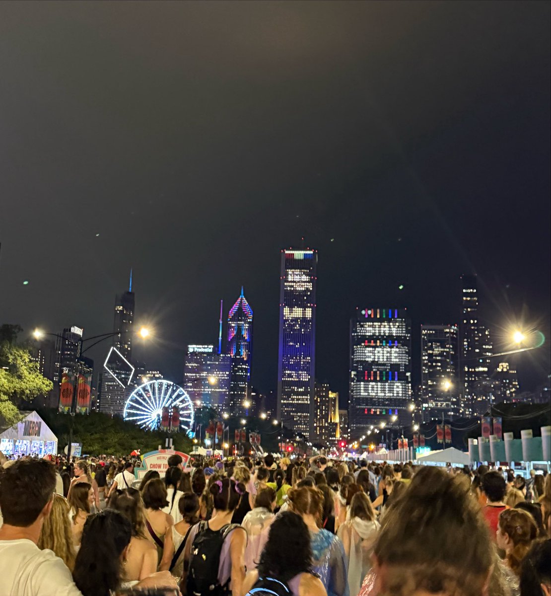 lordesghoul's tweet photo. No music festival has a better backdrop than Lolla with the Chicago skyline https://t.co/VZD6ms05JW