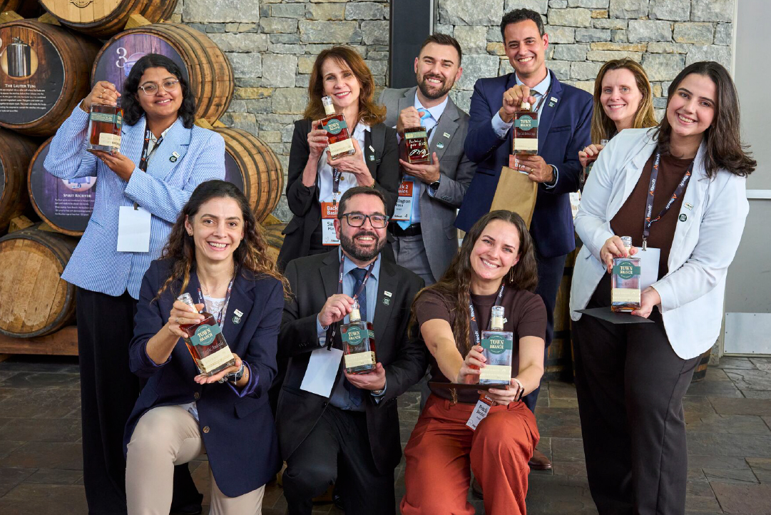 AlltechLA's tweet photo. #Back2Basics fomenta el aprendizaje continuo, la colaboración y el intercambio de ideas que impulsan la cultura de #Alltech y nuestro propósito de Trabajar Juntos por un Planeta de Abundancia®. https://t.co/FjNdMjU9FG