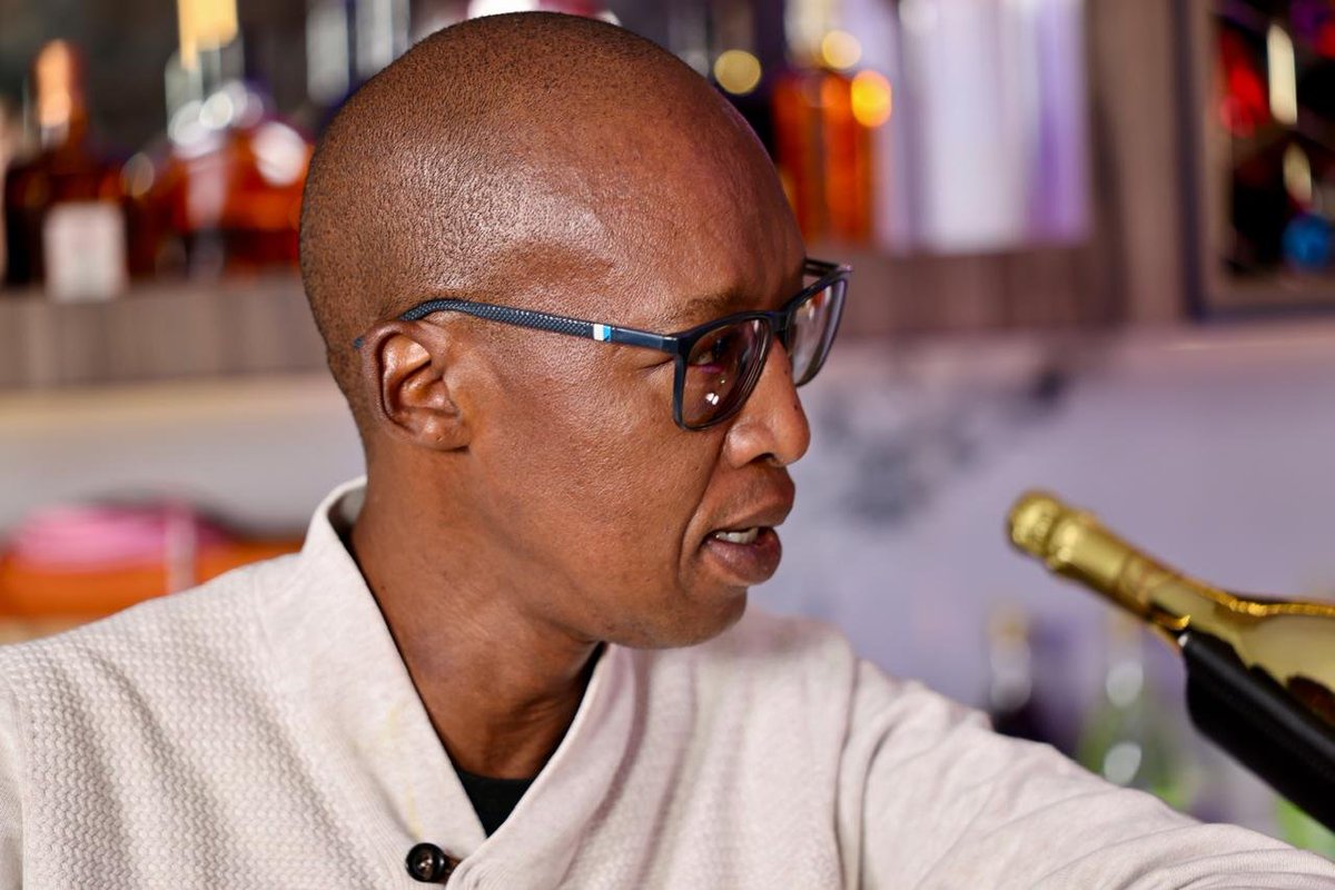 zola_hashatsi's tweet photo. Still to come on #PouringOut radio broadcaster @deejayprincesa joins us at the bar and spews nothing but the truth. Do subscribe to our YouTube channel @Tigere_24 Also do catch him every Sunday from 9am till Midday on @sowetofm
Cc @archie_tigere @TigereCreatives @PhashaStudios https://t.co/pU1yGgTuyg