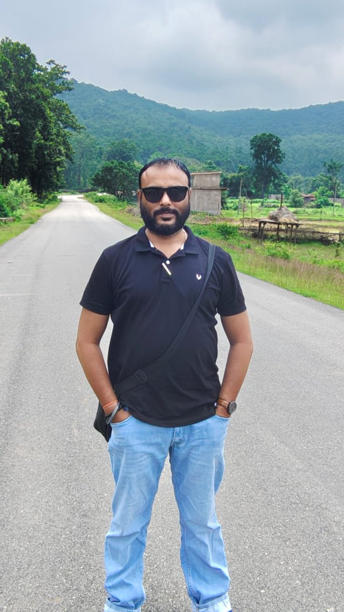 ASHISHJSP's tweet photo. #Royalenfield 
#Hills #Biketrip 
#Adventure 
#MyRide https://t.co/vSvHaZBQAY
