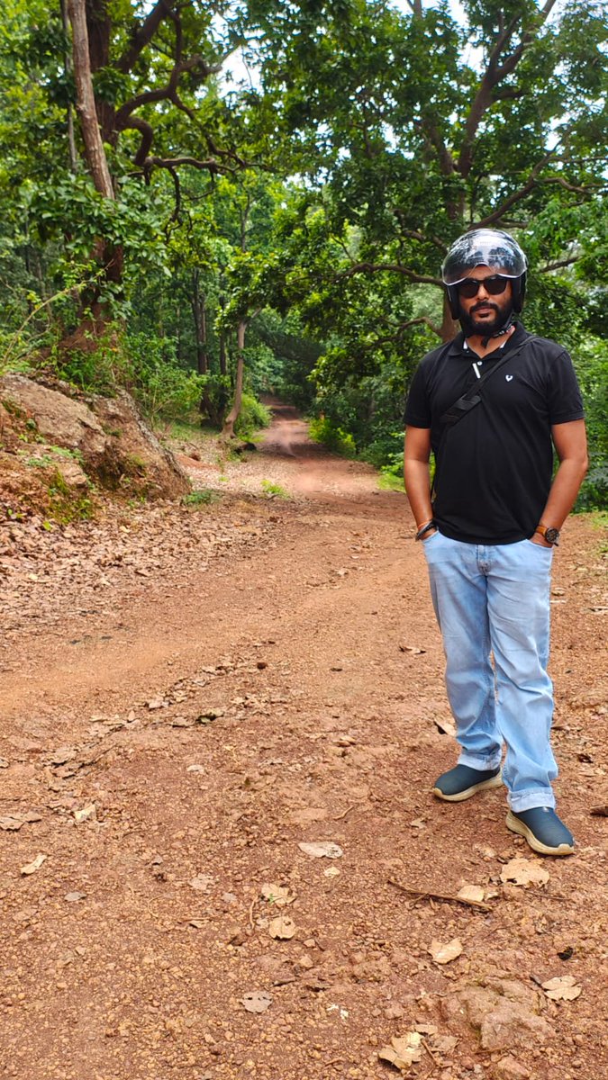 ASHISHJSP's tweet photo. #Royalenfield 
#Hills #Biketrip 
#Adventure 
#MyRide https://t.co/vSvHaZBQAY