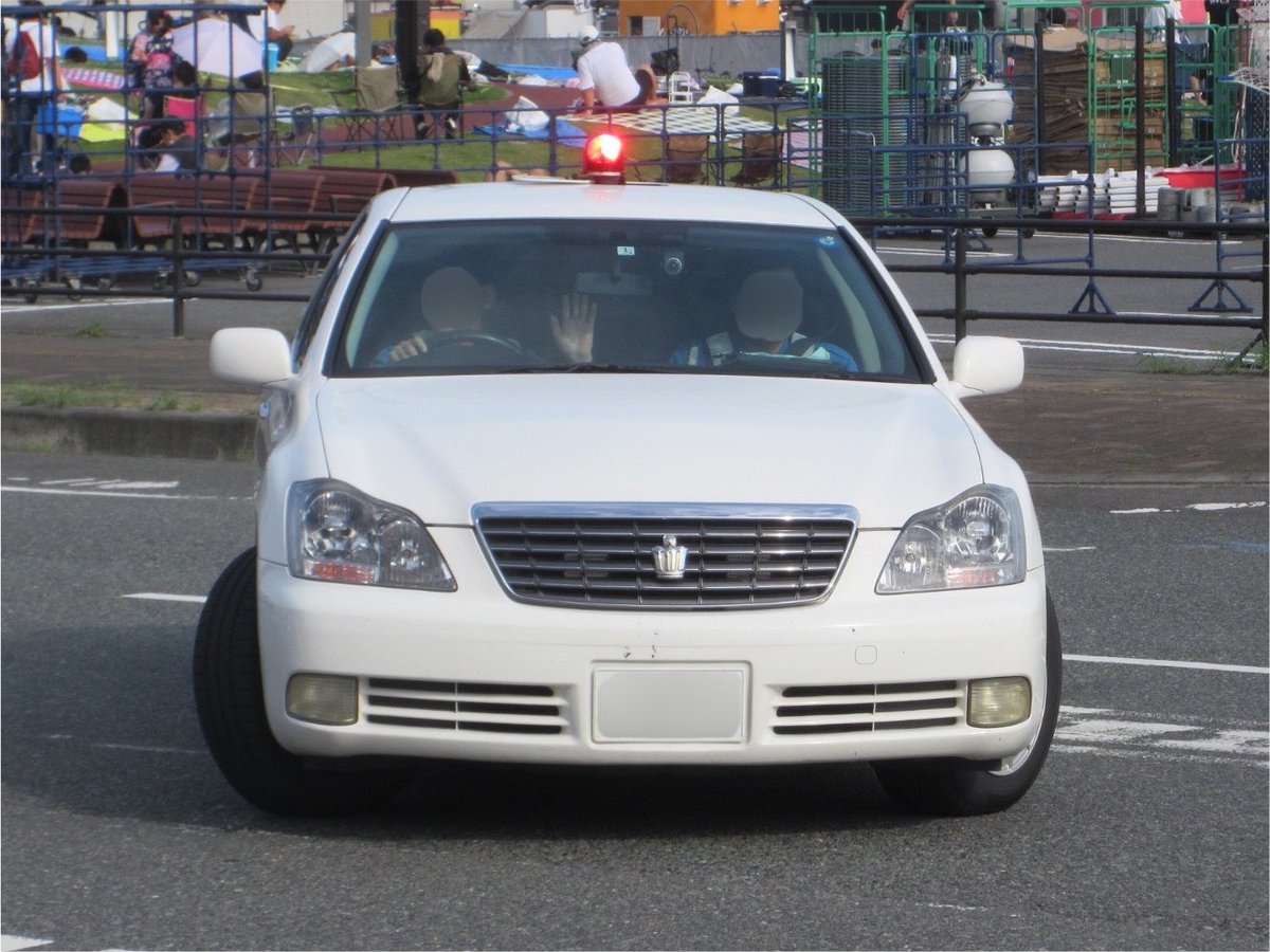 Jobanline_E501's tweet photo. いわき花火大会に来ていた180系クラウン交通覆面パトカー。まさかこいつを見れるとは思わなかったw https://t.co/mtH8hRPV4U