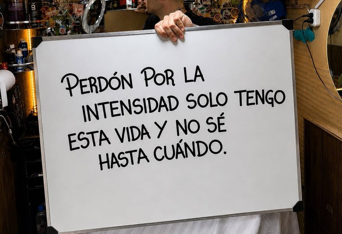 luz_mtt's tweet photo. Hola @rebrusahino @AkinAkinozu 🤔se tarda mucho #Akru 🫣
pregunto pues porque yo no tengo la vida comprada como ustedes 🙃 https://t.co/tHx7Gqtkje