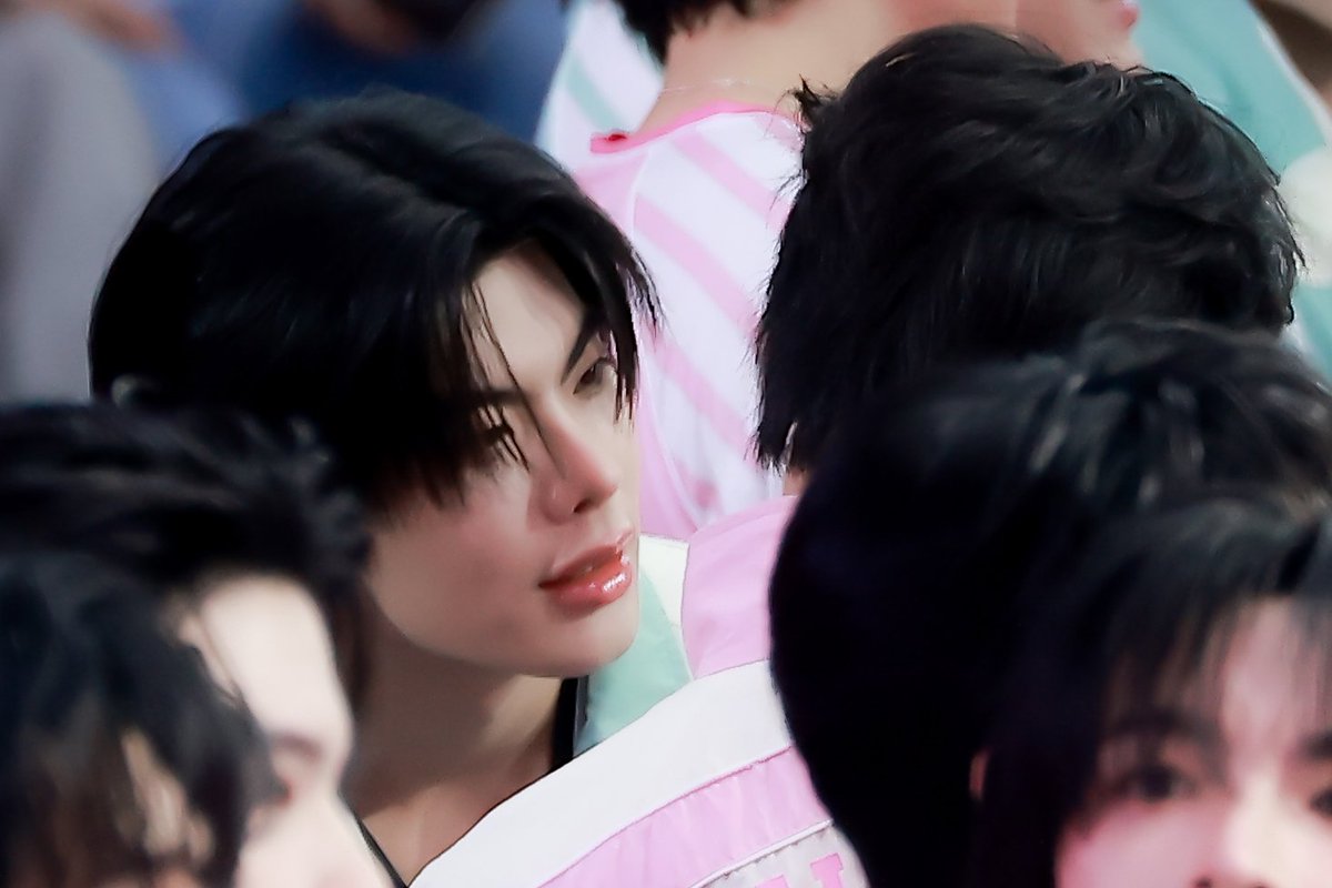 Kanchisaaa's tweet photo. มีอะไรติดคอน้องหรอ พี่ธีร์ ! https://t.co/pTQJLn0wac
