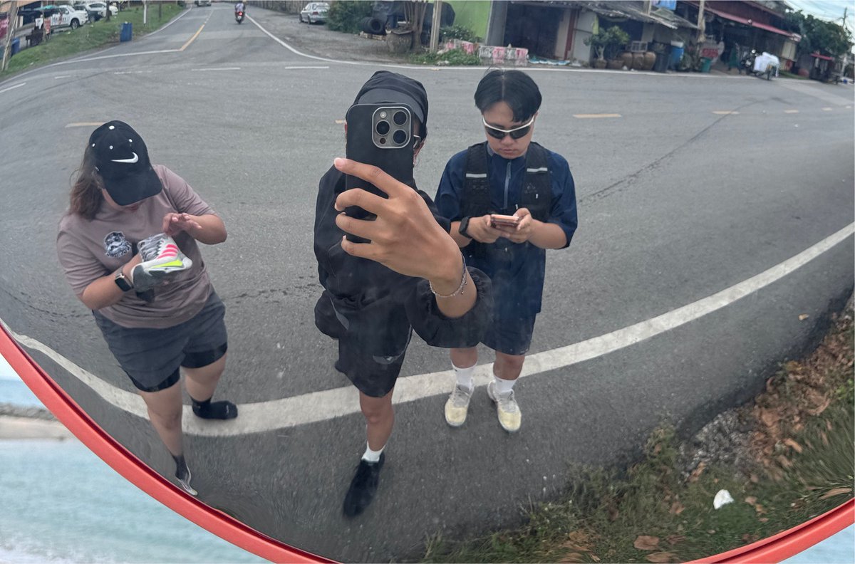 3sepjav's tweet photo. วิ่งครับ https://t.co/1UNkEerKZe