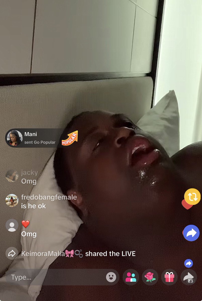 DiaryOfKeysus's tweet photo. Our sis going through it rn @wiIIwyd https://t.co/FIue6mzo1x