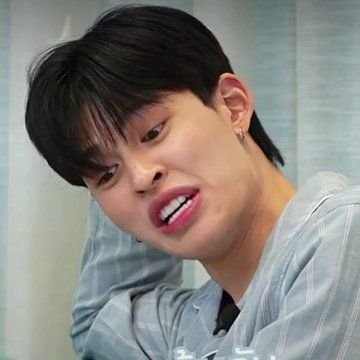 SuSubrk's tweet photo. မခေါ်ရင် စီးရီးသွားကြည်မှနော်ငါ

#PeachAndMeSeriesFinalEP https://t.co/ADbcvrZjN6
