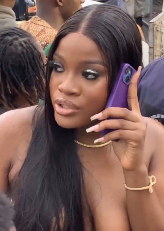 _Nsznn's tweet photo. That fake humiliation call when you get bounced from a party. https://t.co/ICFtjfNWME