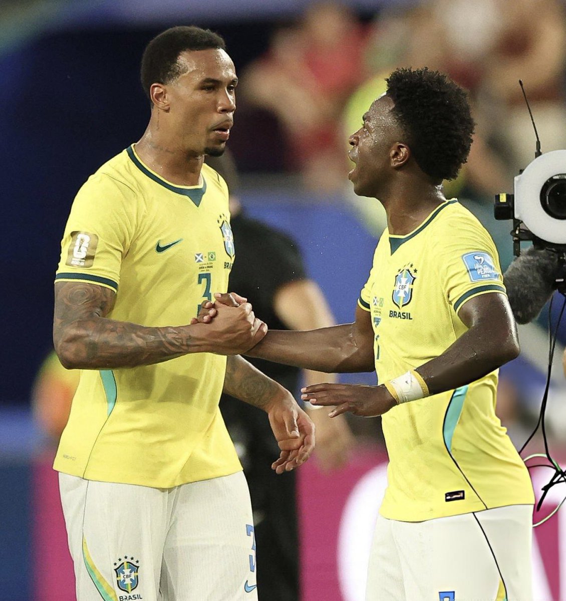 afcstuff's tweet photo. 🚨 @charles_watts: “From what I understand, Vinicius Junior is the talk of the Arsenal training camp. The players are talking about it, the coaching staff are talking about it, there is real excitement behind the scenes at the prospect of Vinicius becoming an Arsenal player.” 🤯🇧🇷 [YouTube]