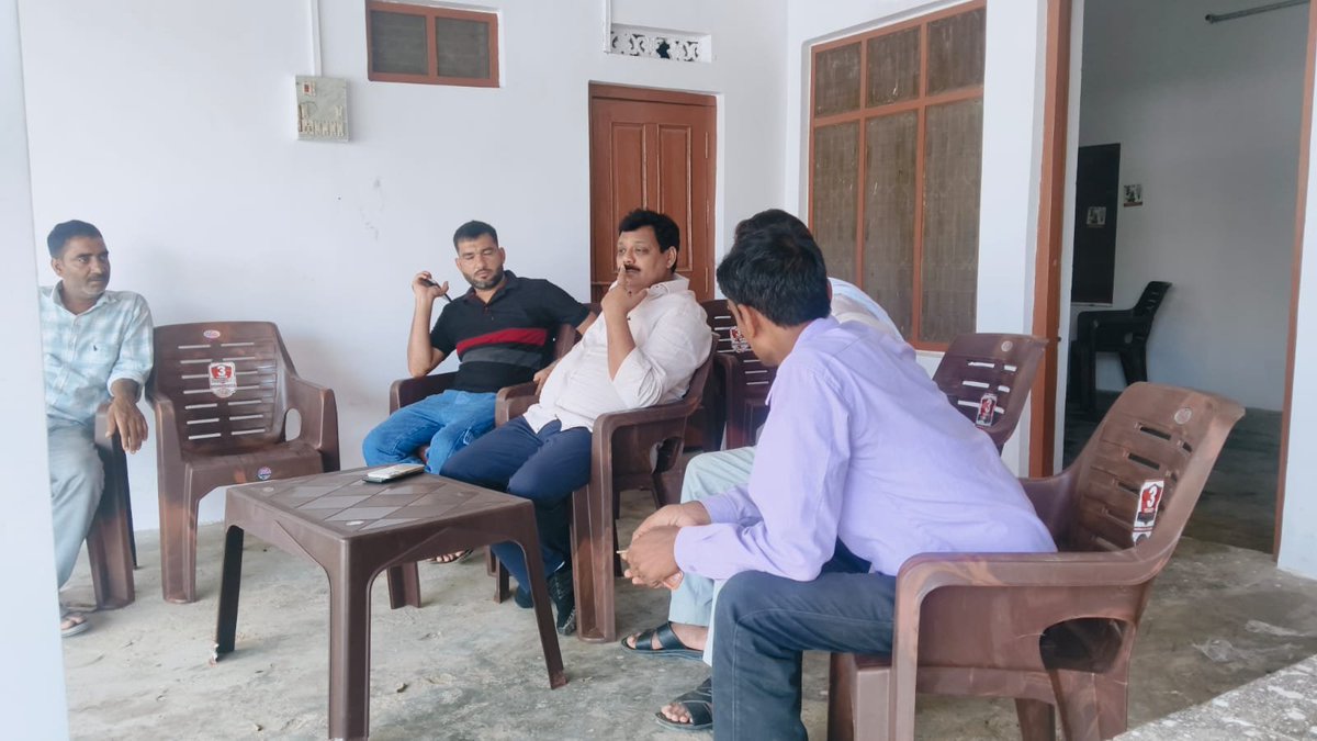 AnilKumarYada_v's tweet photo. कैसरगंज कार्यालय पर अपनों के साथ सुखद मुलाकात एवं संवाद 

आपका अपना 
अनिल कुमार यादव 
जिला उपाध्यक्ष समाजवादी पार्टी बहराइच 
#288_‌विधानसभा_क्षेत्र_कैसरगंज https://t.co/ZX3xN0Uuih