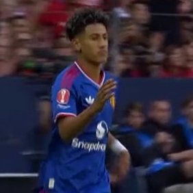 UnitedUpdates's tweet photo. 🚨 JJ Gabriel becomes the YOUNGEST player in the history of Manchester United to feature for the first team, aged 15 years and 299 days old. 💫🔥 https://t.co/2thdTIH4zp