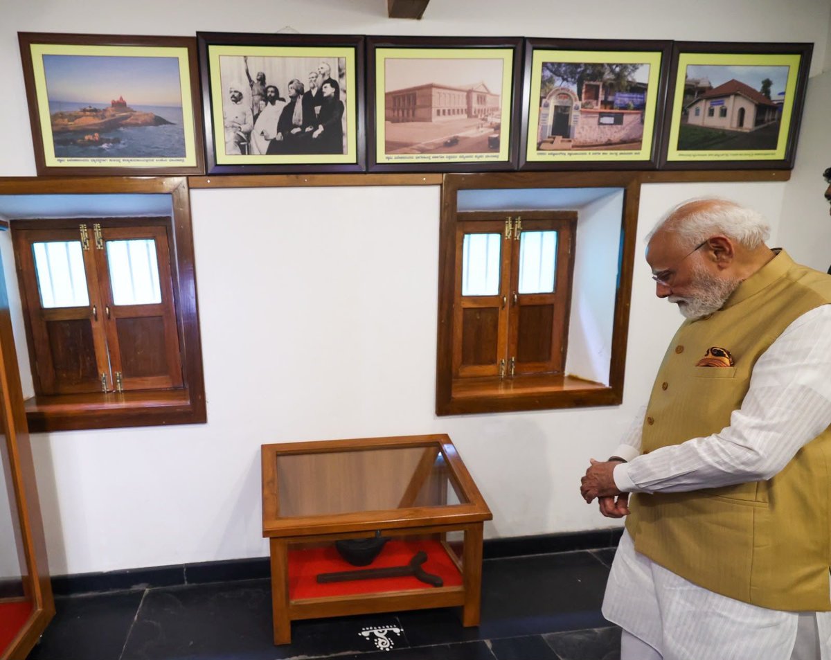 BJP4India's tweet photo. At the Viveka Smaraka complex in Mysuru, PM Modi offered prayers at the Shiva Temple and visited the place where Swami Vivekananda stayed during his visit to Mysuru in 1892.

Glimpses. 🔽 https://t.co/RsPMVBhiXe