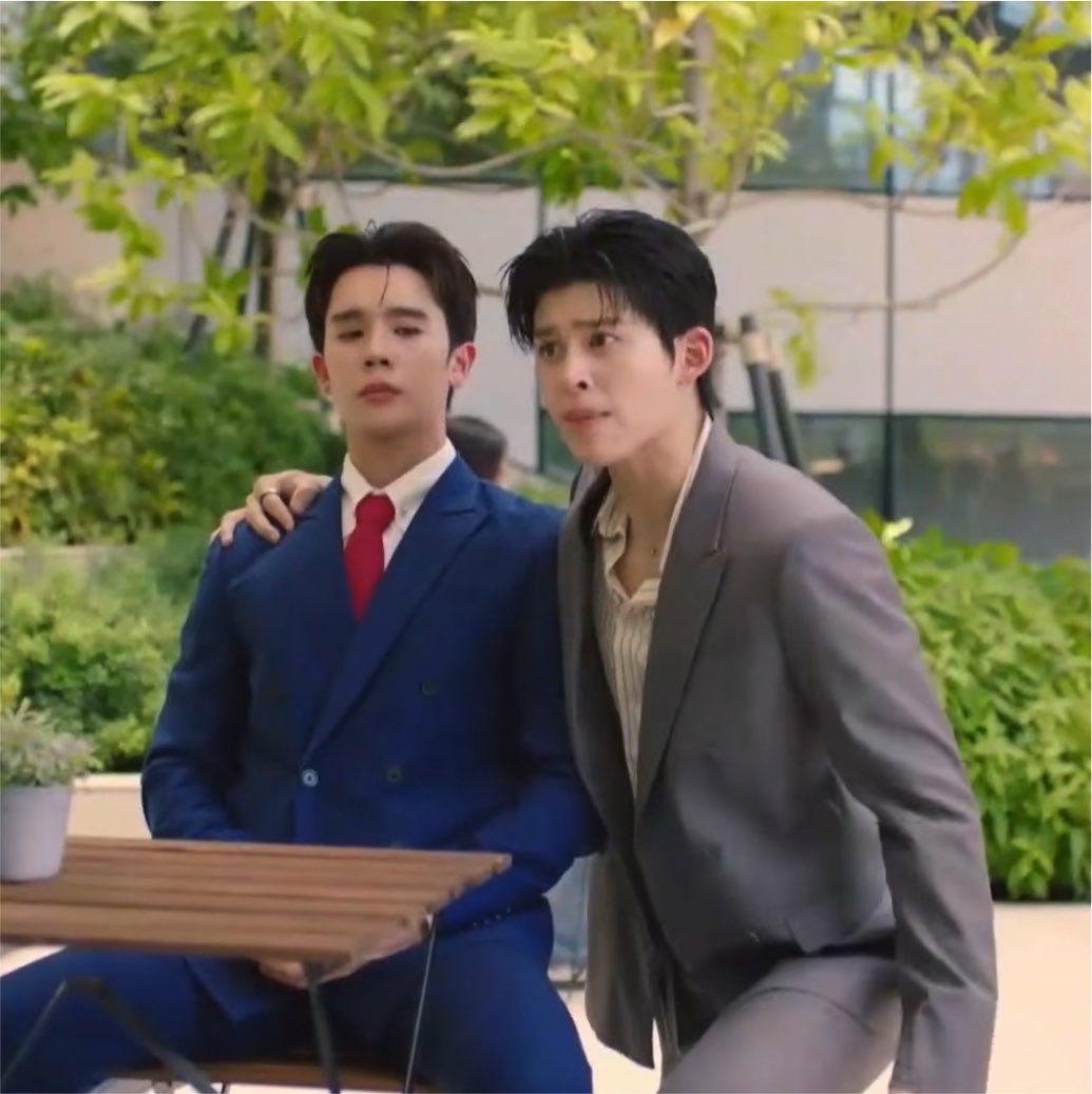 jculybae's tweet photo. คู่หูตัวเขวๆ ฟ้าๆ หน้าเป๊ะ มือเป๊ะ 55555555555555555555555555

#PeachAndMeSeriesFinalEP
#AVOCEAN #PERMPOON https://t.co/FPM8CpruyU