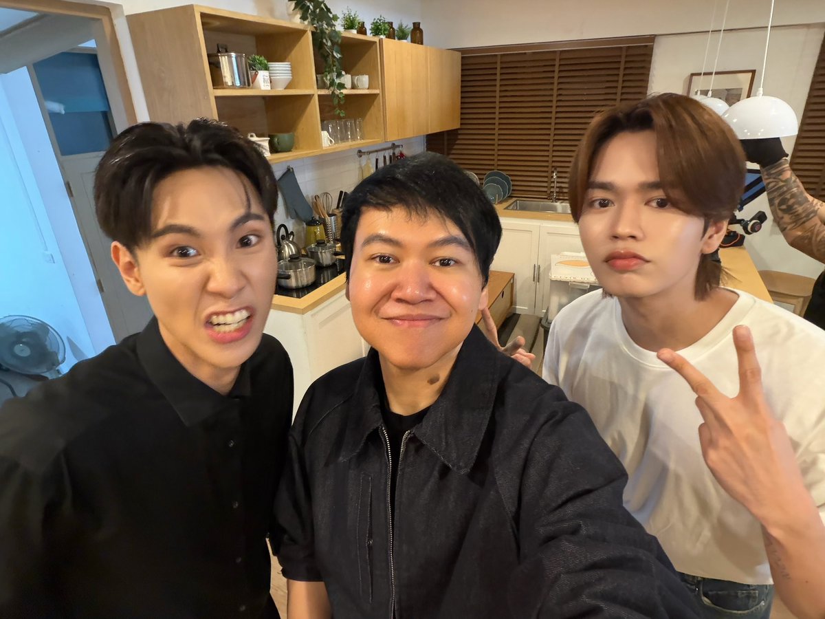 Thej_Juniors's tweet photo. พี่ธีร์กับน้องพีชเวอร์ชั่นนี้ คะแนนเต็มร้อยอย่างน้อยต้องได้ 99 

#PeachAndMeSeriesFinalEP
#junniorrs #JuniorMark https://t.co/5jiQXvXBlJ