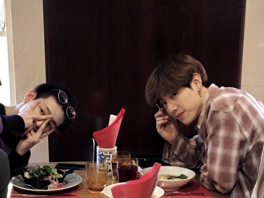 praew2003's tweet photo. สิ่งนั้นมาก ชั้นถูกสาปให้แพ้รูปนี้ตลอดไปㅠㅠ https://t.co/mSkGYelI6J