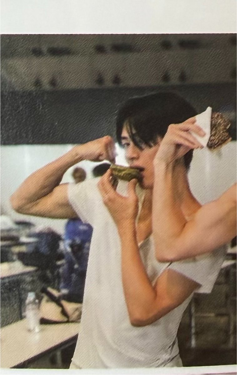 3lqvr_'s tweet photo. この顔でこの体はね。 #田中蒔 https://t.co/u2dXgOsNtG