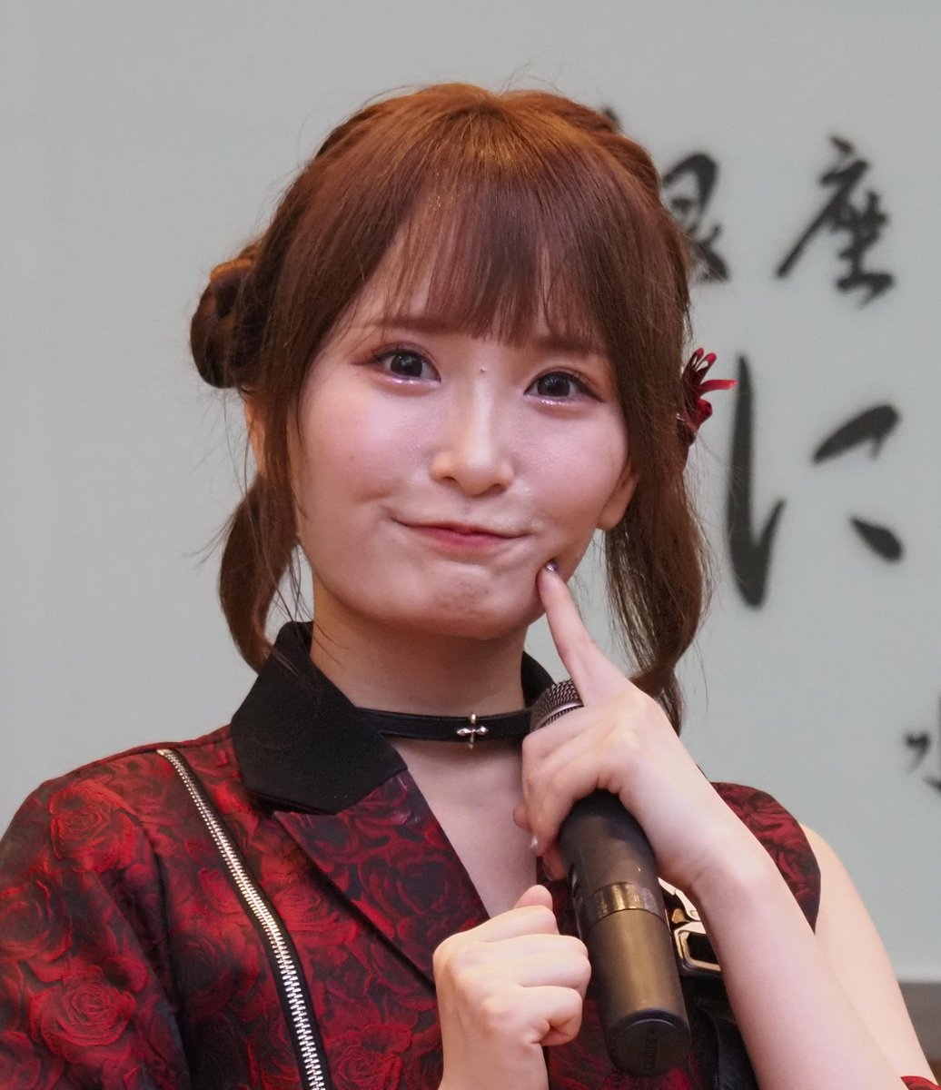 MIZU011161's tweet photo. 去年の8月2日は錦糸町マルイに初めて #PrincessNext を観に行った日❣️
まさかこんなに魅力的なグループだったとは思わなかった‼️
出会えて良かったです❣️🥰🥰🫶💛💙🧡🫶
#PrincessNext #花咲果林 #水野青海 #森川優羽 https://t.co/Iuaq2Q3Nps