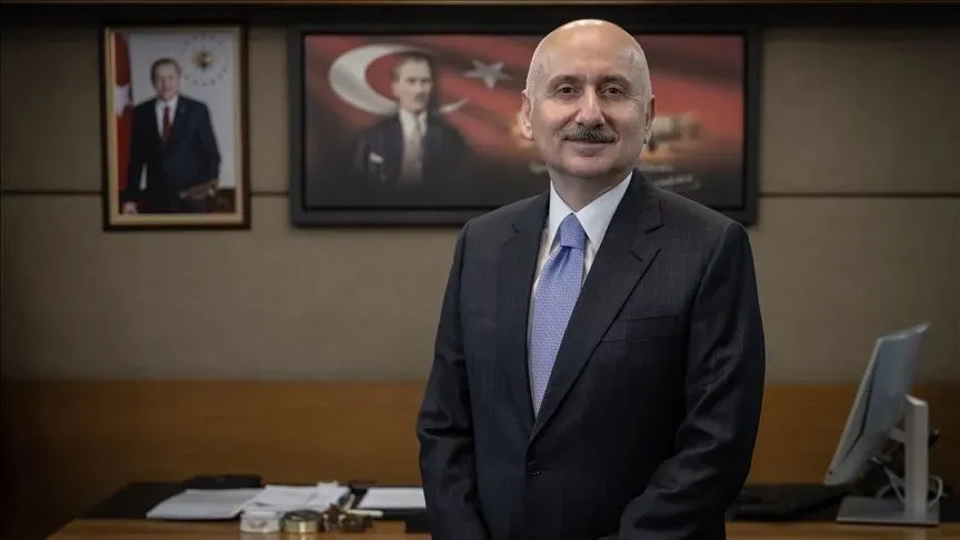 yirmiucderece's tweet photo. Cem Küçük’ün WhatsApp mesajları deşifre oldu: İBB’ye o ismi hazırlamışlar! 

Tutuklanan Cem Küçük’ün telefon incelemesinde şok yazışmalar çıktı. 

Mesajlarda, 19 Mart 2025'te Ekrem İmamoğlu'nun gözaltına alınmasının ardından, eski Bakan Adil Karaismailoğlu'nun İBB’ye kayyum olarak atanmak için ekibiyle gizli toplantılar yaptığı iddia ediliyor.

(Sözcü)