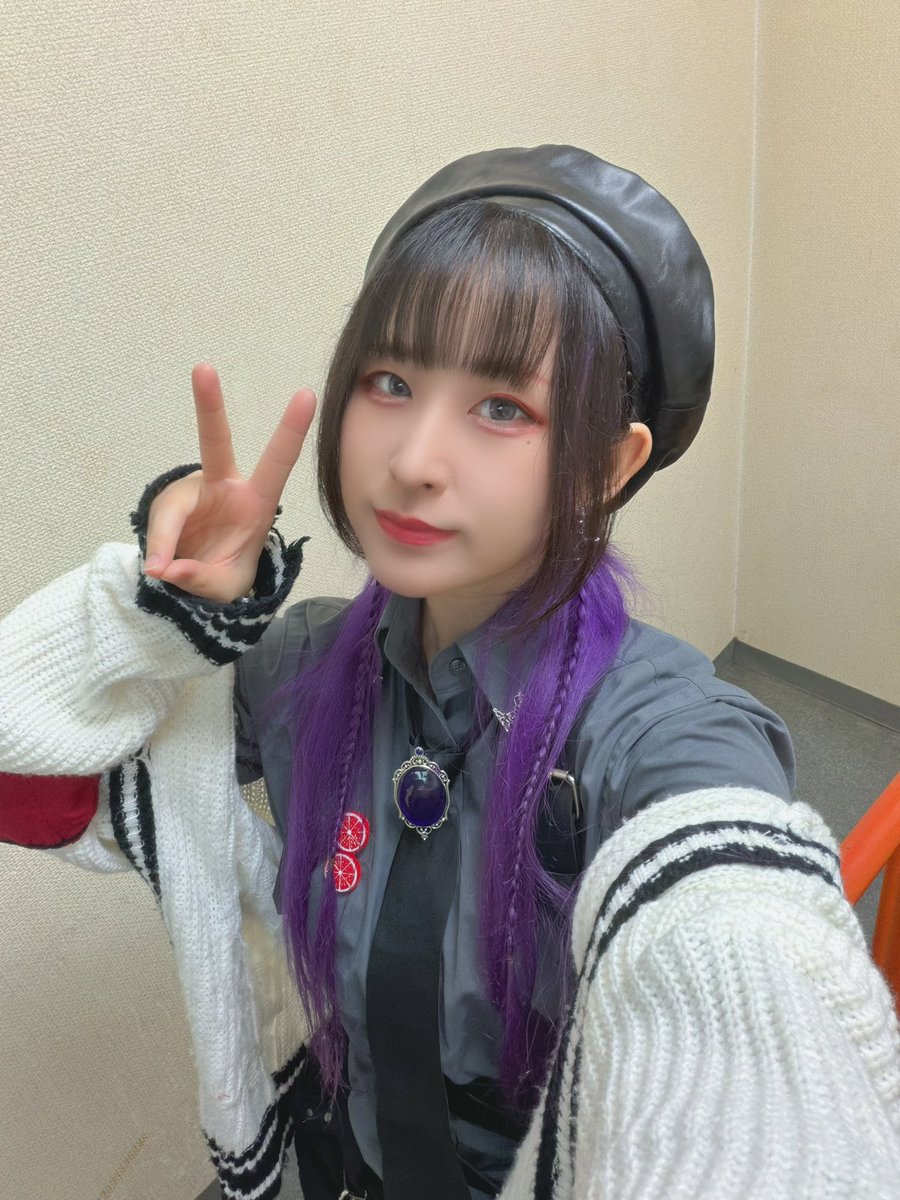 YONA_47bass's tweet photo. 8月1日🧭Voyage in UNISØNツアー
柏ThumbUp
ありがとうございました💜

フロアがいろんな意味で賑やかすぎるし、なんかすごかったな〜！！
みんな最高だったしめちゃくちゃ楽しいライヴだったよ👏

笑いすぎて頬が痛いです😂

次は8月16日(日)PaleNeØ初のファンクラブイベントです🪐

#PaleNeØ https://t.co/hmmfO17y4M