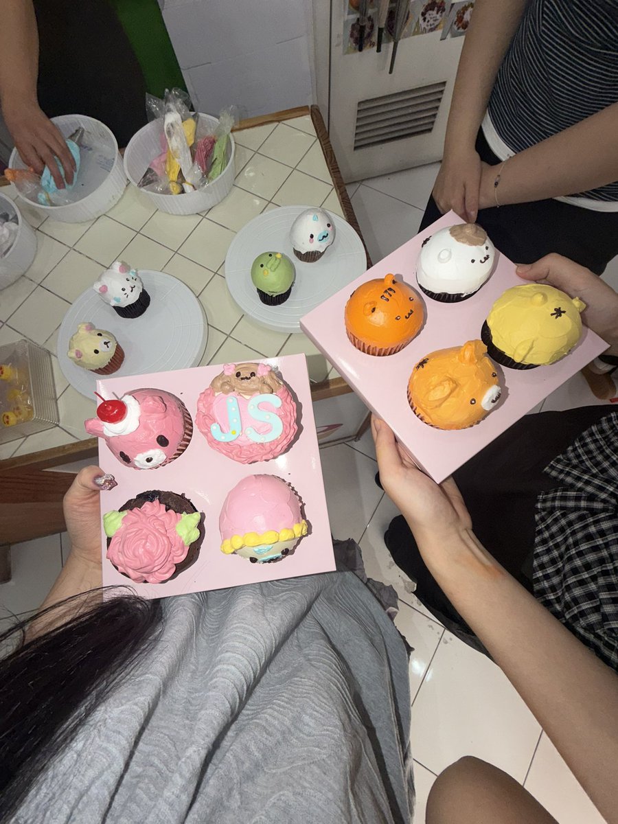 jjun2yeon2's tweet photo. https://t.co/EXV2GGpn8E