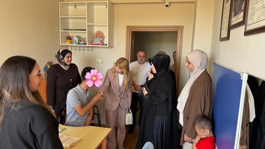 akkadinelazig23's tweet photo. İl Kadın Kolları Başkanımız Sayın Melike Yegül Hurma, Milletvekilimiz Sayın Prof. Dr. Erol Keleş’in kıymetli eşi Sayın Tülay Keleş, Milletvekilimiz Sayın Ejder Açıkkapı’nın kıymetli eşi Sayın Şule Açıkkapı ve Yönetim Kurulu Üyelerimiz, Telepati Özel Eğitim Kurumunu ziyaret etti.

Nazik ev sahipliği ve misafirperverlikleri dolayısıyla Telepati Özel Eğitim Kurum Müdürü Sayın Fasih Karakaya’ya teşekkür ediyor, kurum bünyesinde görev yapan İl Sekreterimiz Sayın Helenur Karakaya başta olmak üzere tüm öğretmenlerimize ve kurum personeline özverili çalışmalarından dolayı şükranlarımızı sunuyor, başarılarının devamını diliyoruz.

@akkadingm 
@tugbaisikercan 
@isselmanoglu23 
@yegulmelike