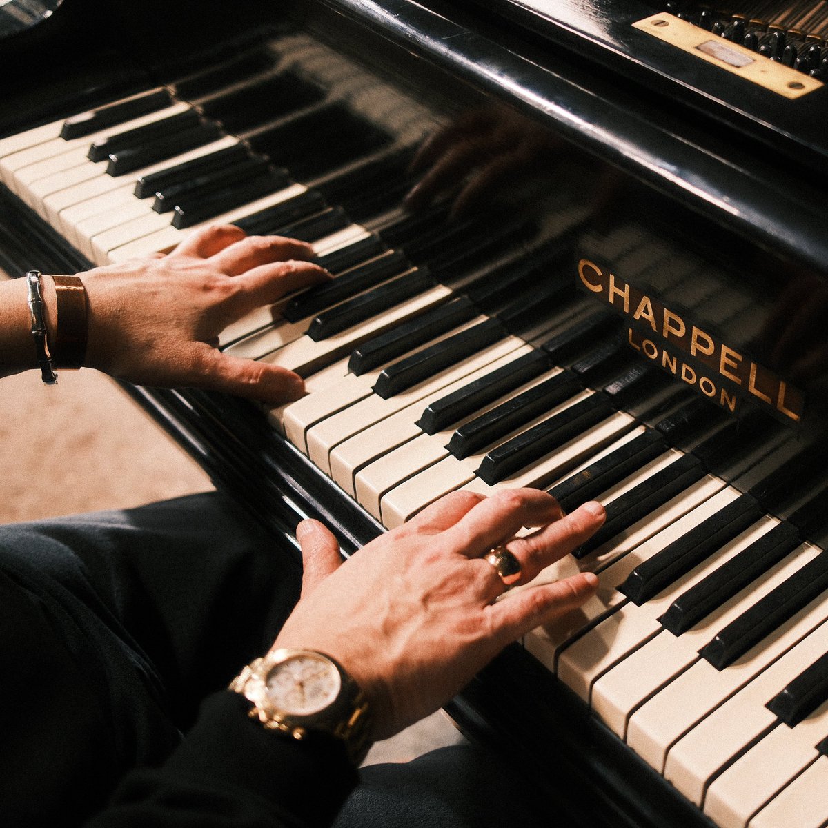 AdnanSamiLive's tweet photo. The thrill &amp; joy of creating something new. https://t.co/I9gb0W3OgI