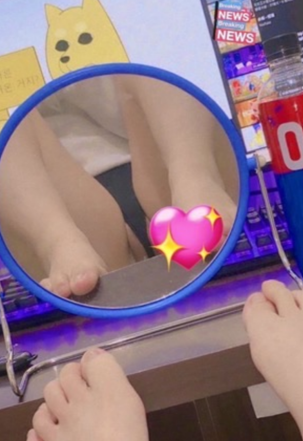 cknottsie1's tweet photo. コメント欄でおぱんちゅ脱いじゃったww https://t.co/yU9H5UqMLY