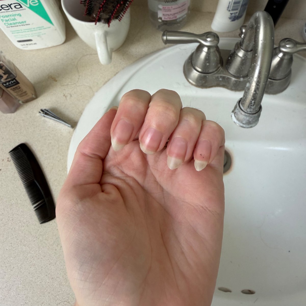 satorucvnt's tweet photo. finger strangeness https://t.co/sOb2xdQeIv