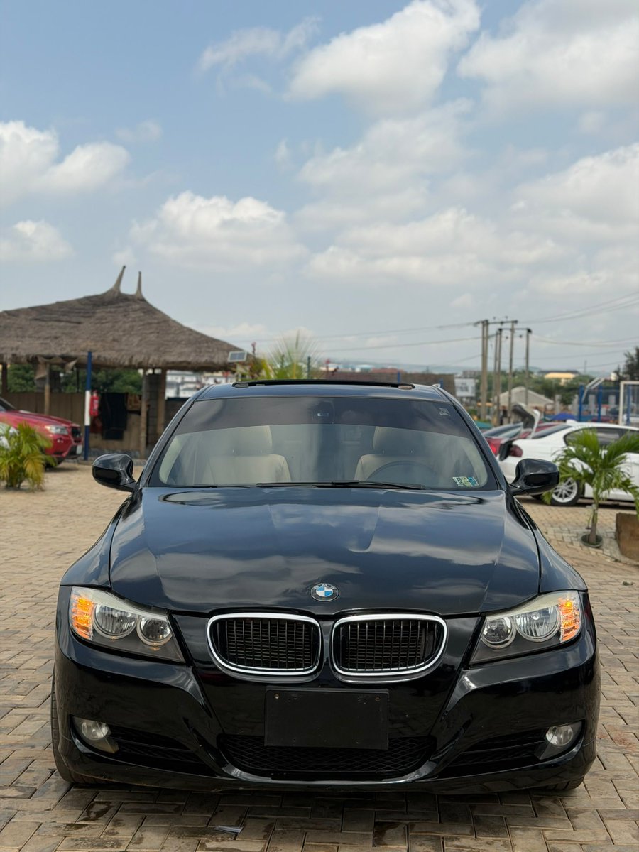WilJay_1's tweet photo. Neatly maintained BMW E90 now available with proper documentation.
Year: 2010
Price: 7,500,000
Location: Abuja https://t.co/Tfg4SmxW2N