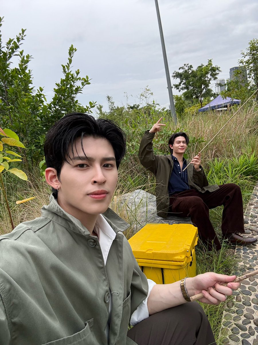 ppnaravit_home's tweet photo. IG update : @ppnaravit 

ขอ jeep ter ♾️ ได้ม้า

📎 https://t.co/ZK7QSkXAW7 

#ppnaravit
#PeachAndMeSeriesFinalEP https://t.co/XtGoeZw3QM