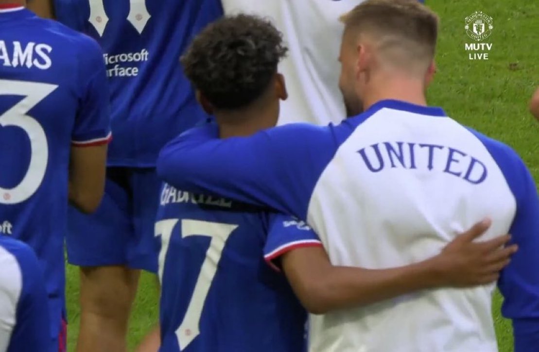 Utdtruthful's tweet photo. 📸 - Joshua Zirkzee and Shaw speaking with JJ Gabriel after the game.😁❤️ https://t.co/HybLpPX4mr