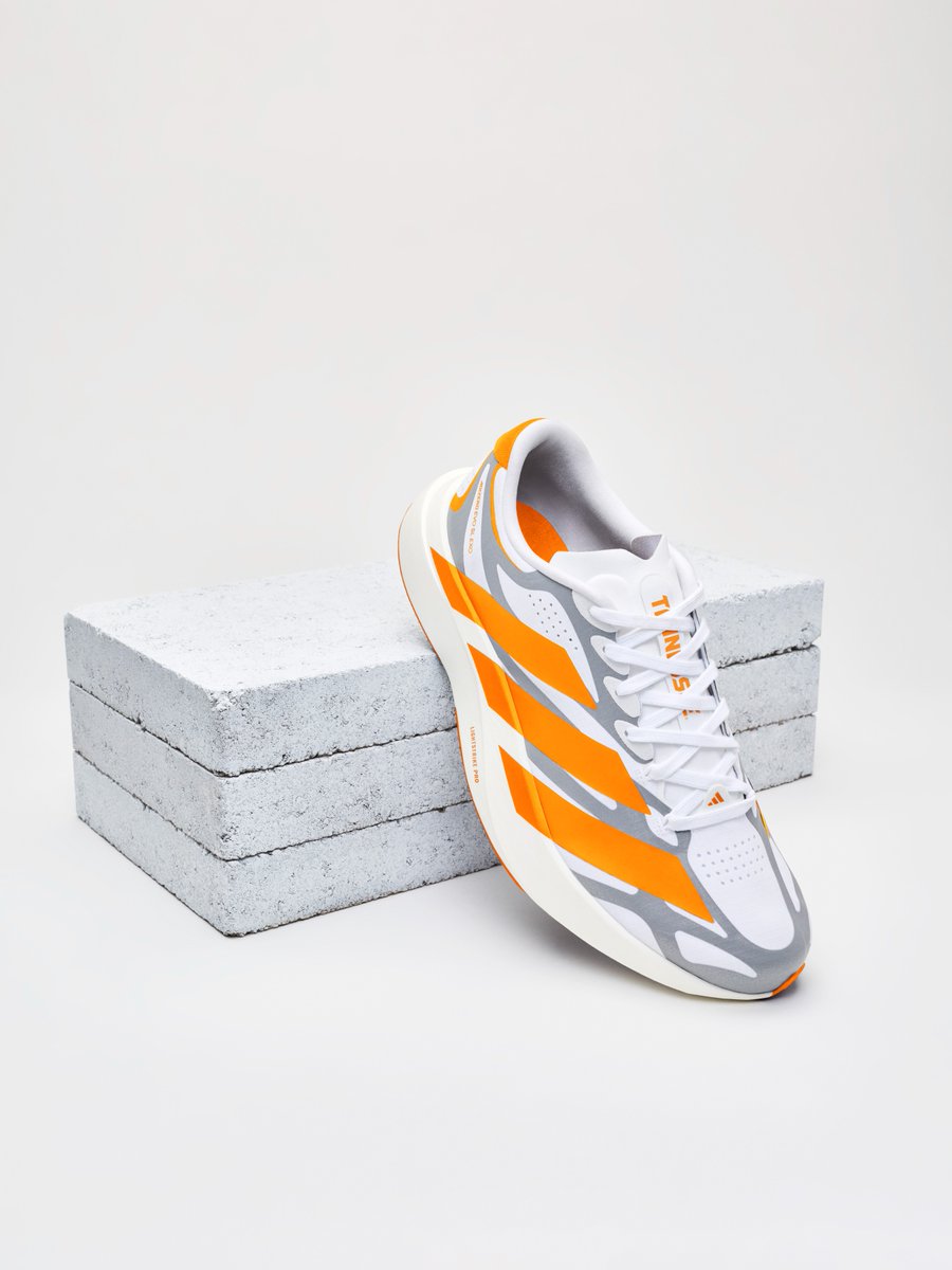 Vol_Sports's tweet photo. The #ADIZERO EVO SL EXO Tennessee is here \\\ 🟠
SHOP » https://t.co/4u0Hwya1MB
@adidasrunning https://t.co/xsgoAdTuhx