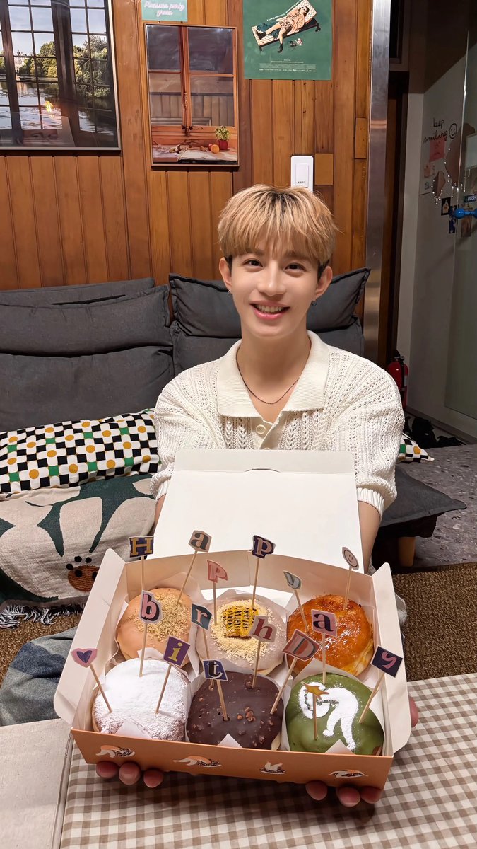 EPTS_official's tweet photo. Happy JinHoo Day💜🎉��

#happybirthday #epts #jinhoo https://t.co/phrQT2X1q4
