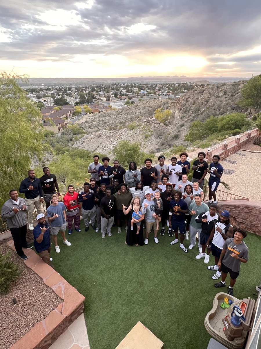 UTEPFB's tweet photo. More than just teammates! Grateful for Coach Walden and his family opening their home to the team. Moments like these strengthen bonds, build trust, and create unity, on and off the field โ๏ธ
#PicksUp | #UnityIsTheSecret https://t.co/VyQIbQnEcJ