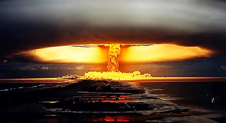 shalt_not_kill's tweet photo. Patriarch Kirill called the development of nuclear weapons in the USSR "the grace and mercy of God."

Moscow Patriarch Kirill called the Soviet Union's development of nuclear weapons in Sarov a divine plan. He made this statement on August 1 after the liturgy at the Holy Trinity Seraphim-Diveyevo Monastery.

The monastery was founded in the 18th century. From 1778 to 1833, the famous Russian saint, St. Seraphim of Sarov, lived there. In 1927, the communist authorities closed the monastery, and St. Seraphim's relics were transported to a museum in Moscow, and then to Leningrad. In 1946, the Soviet authorities established the highly classified KB-11 nuclear weapons development facility in the monastery itself.

"The scientists who worked here in Sarov created our Russian atomic bomb, which stopped the enemy's plans to destroy and enslave our Fatherland. Thus, through the work of the scientists, engineers, and workers who labored here, God's grace and mercy were bestowed upon our country," the Russian Orthodox Church's official website quotes the patriarch as saying.

Since 2022, Russian authorities have regularly threatened Ukraine and the countries that support it with the use of nuclear weapons.