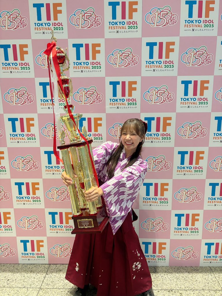 shioka_ishizuka's tweet photo. 日付変わって本日8/2(日)は
いよいよ #TIF2026
アイカレ出演日です.ᐟ.ᐟ

この場所で出会ってくれたｸﾗｽﾒｲﾄさんや、こ���場所で生まれた物語や新しくできた夢も多いので、私にとって特別な場所の１つなのです😌💓

そして、出演させて頂ける事への感謝の気持ちを、最高のパフォーマンスにして届けます🫶🏻✨全力で楽しもうねっ