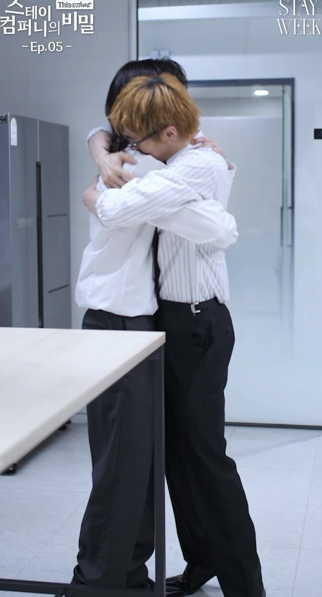 gonchan1229's tweet photo. 茶番劇でもジョンインちゃんの泣き顔にめっぽう弱いのですが、途中ジニたん嬉しかっただろうなぁとか思ったり...🥰🥰🥰
そして29日のコンサート前にここのカフェ頑張って行った自分ちゃれっそ https://t.co/fuWSRwEt2C