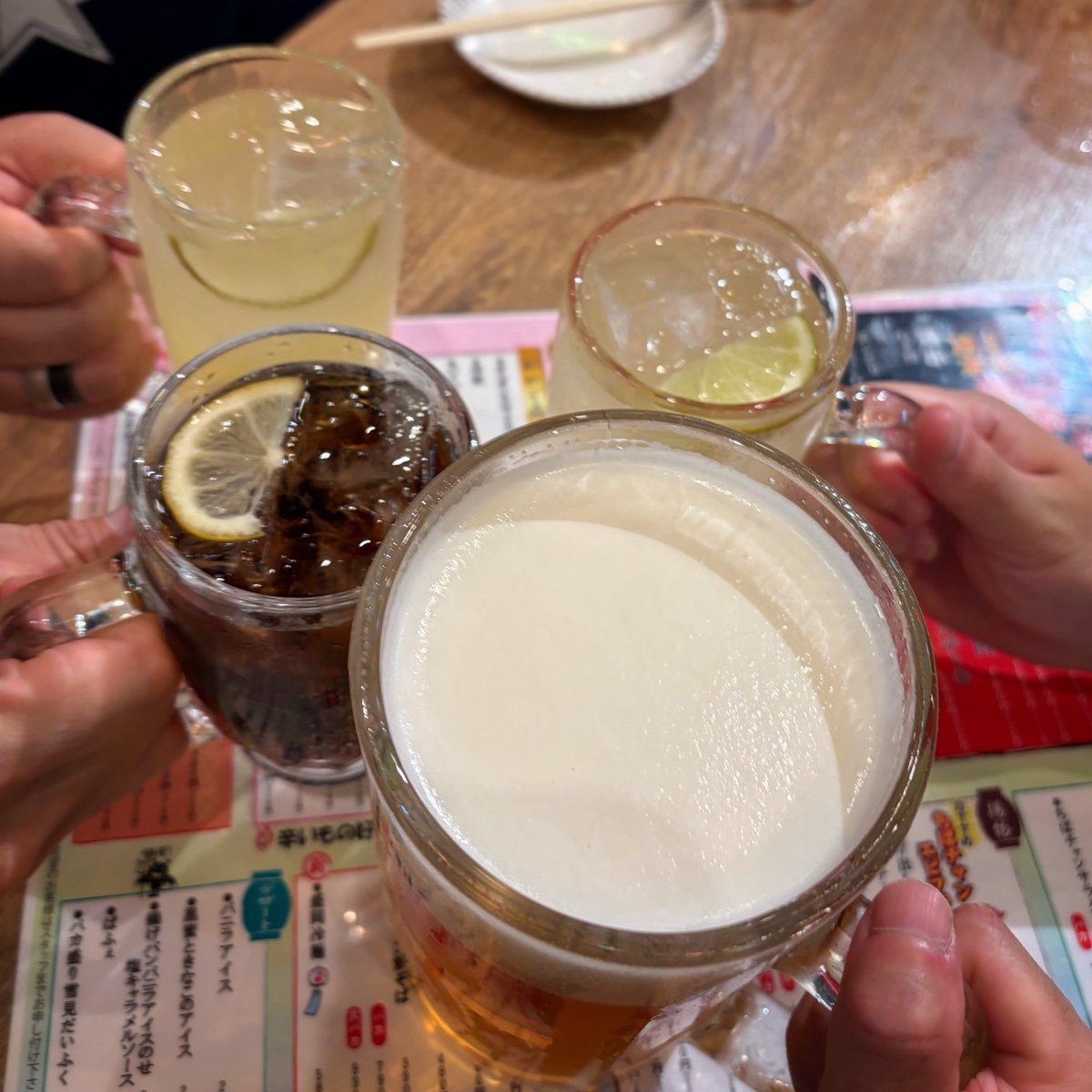 ao_aka_ro's tweet photo. 恒例の飲み会🍻
対戦ありがとうございました！😊 https://t.co/gavwtlB3D8