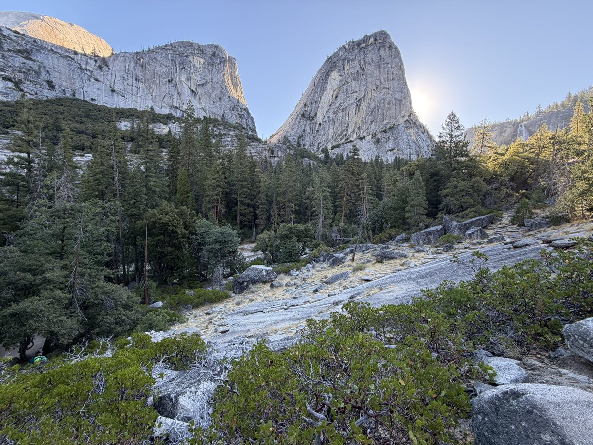 WUhoops's tweet photo. Core memory and experience of a lifetime hiking Yosemite with my @PeytonOlufson ! Bucket list hike for myself. 19.2 miles! Photos don’t do it justice! https://t.co/PBSL0WguLT